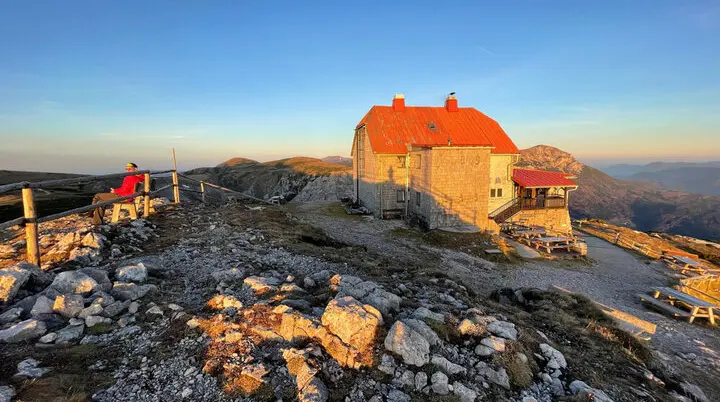 Abend am Schneealpenhaus | © Dr. Peter Sickenberger