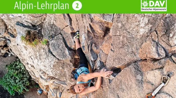 Buch Alpiner Lehrplan | © Rother Verlag