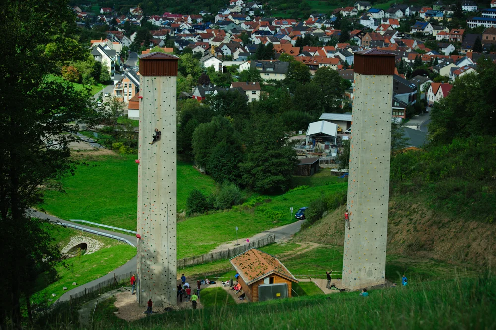 Kletterpfeiler in Waldaschaff | © Max Serg